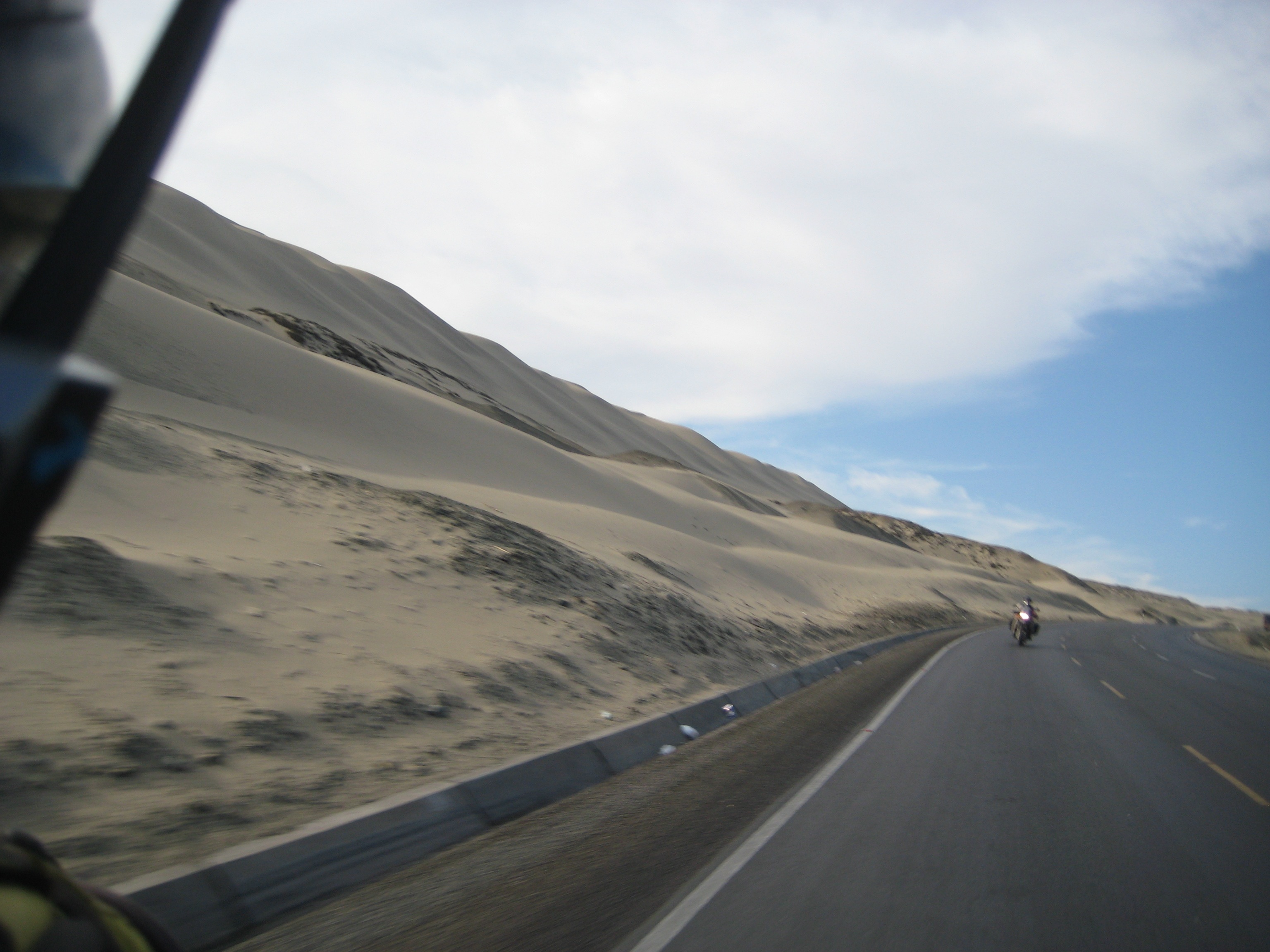 Dachary in the Peruvian desert