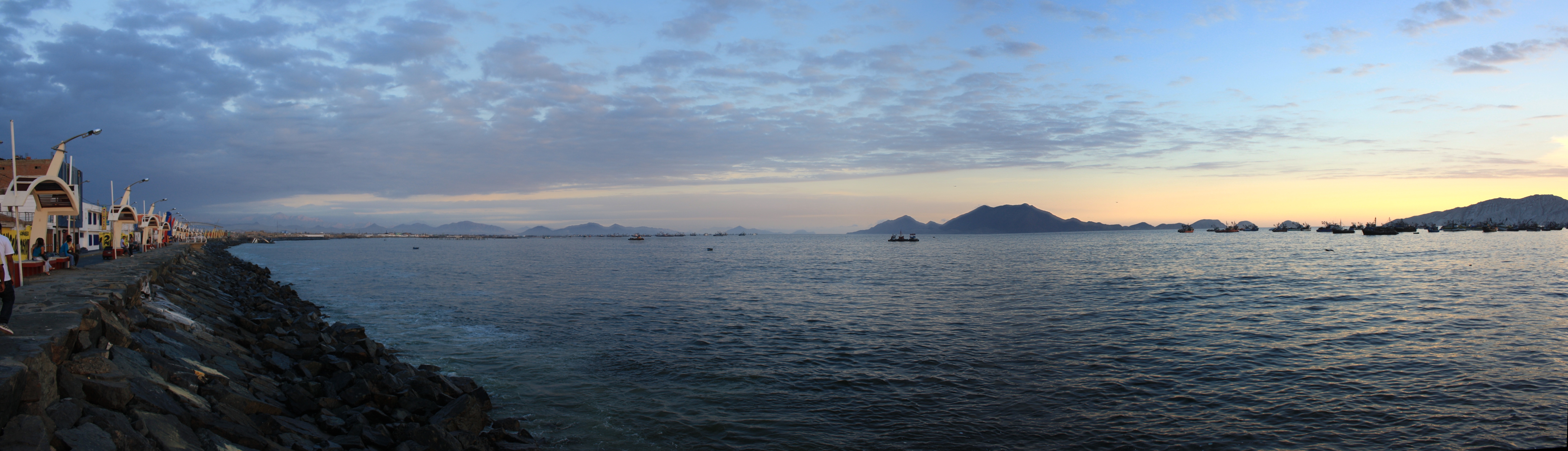 Peruvian Seashore Pano 2